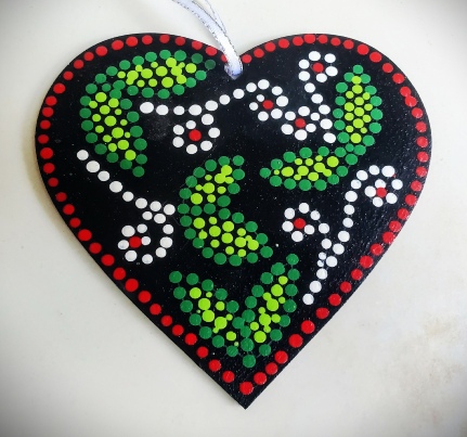 Berries and Leaves Dotted Adornment