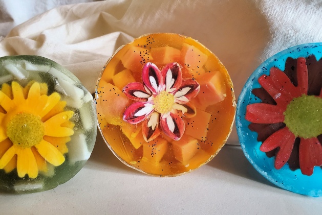 FlowerBlossoms - Make Your Own Soap